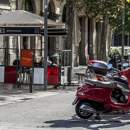 Lägenhet Habitat Rambla Deluxe Barcelona