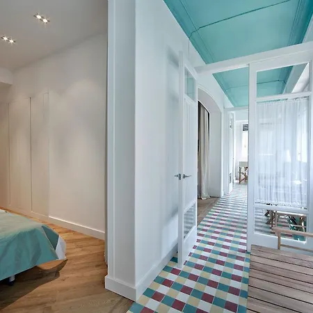 Apartment Habitat Rambla Deluxe Barcelona